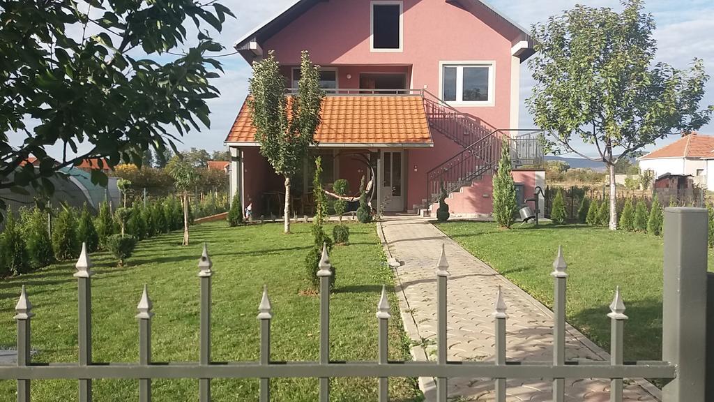 Apartments "Predah Kod Baraca" Nis Luaran gambar