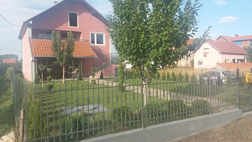 Apartments "Predah Kod Baraca" Nis Luaran gambar