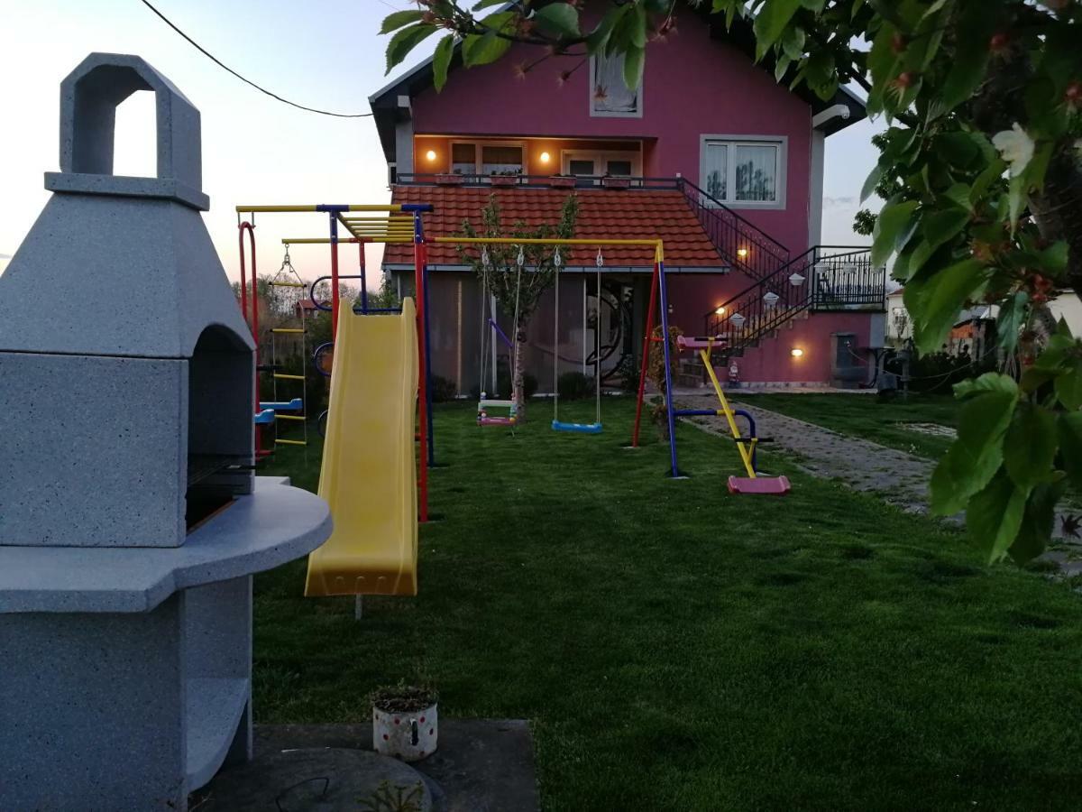 Apartments "Predah Kod Baraca" Nis Luaran gambar