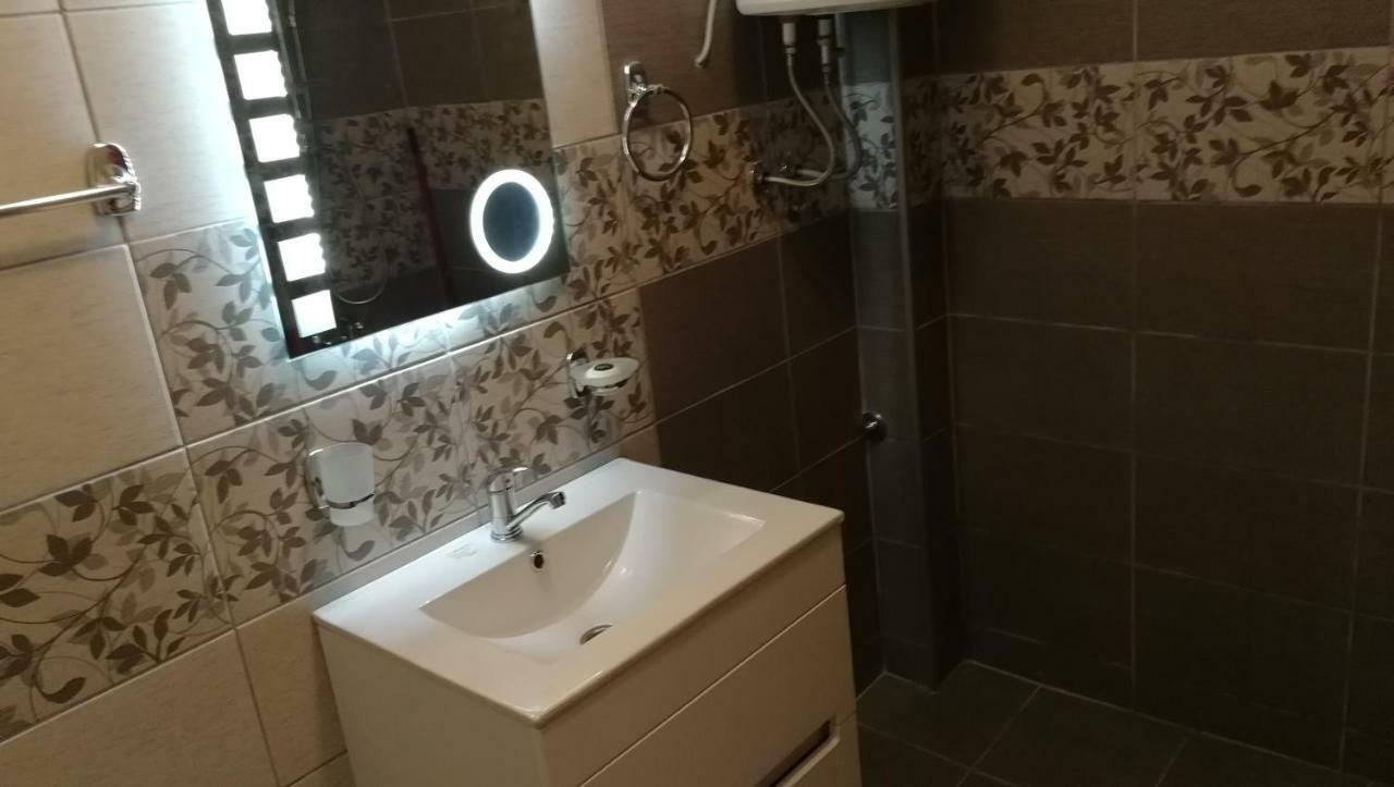 Apartments "Predah Kod Baraca" Nis Luaran gambar